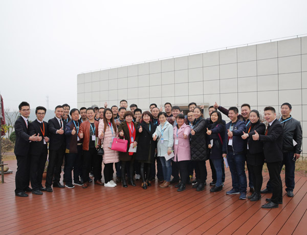 攜手并進，共創共贏——熱烈歡迎科恩陜西經銷商團隊到廠參觀學習