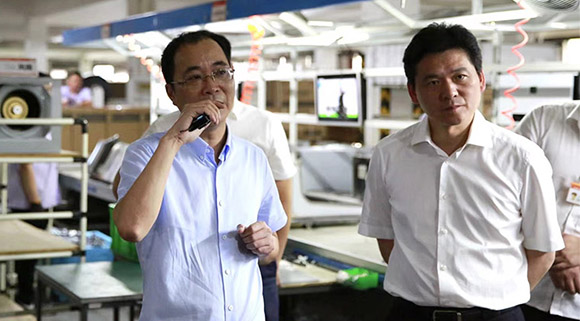 “市長(zhǎng)直通車(chē)”暨數(shù)字化建設(shè)現(xiàn)場(chǎng)交流會(huì)在十大品牌科恩集成灶舉行