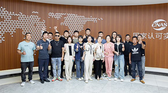 泉州經(jīng)銷商團隊來司參觀考察！